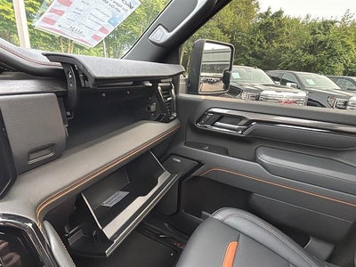 2025 GMC Sierra 2500 HD AT4