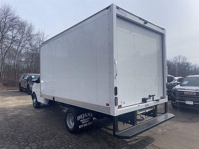 2026 GMC Savana Cutaway 3500 1WT