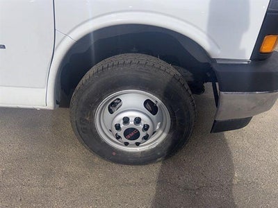 2026 GMC Savana Cutaway 3500 1WT