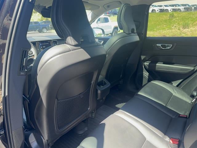 2021 Volvo XC60 T5 Momentum