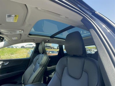 2021 Volvo XC60 T5 Momentum