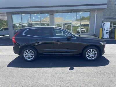 2021 Volvo XC60 T5 Momentum