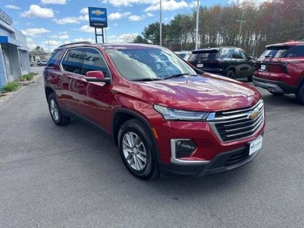 2023 Chevrolet Traverse LT Cloth
