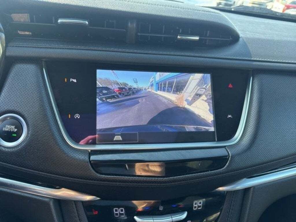 2024 Cadillac XT6 Luxury
