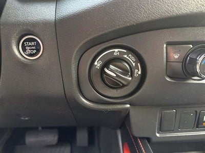 2023 Nissan Frontier Crew Cab PRO-4X 4x4