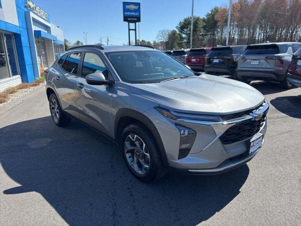 2024 Chevrolet Trax LT