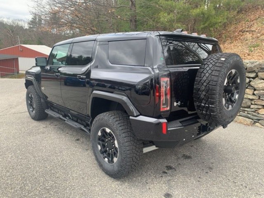2024 GMC HUMMER EV SUV 2X