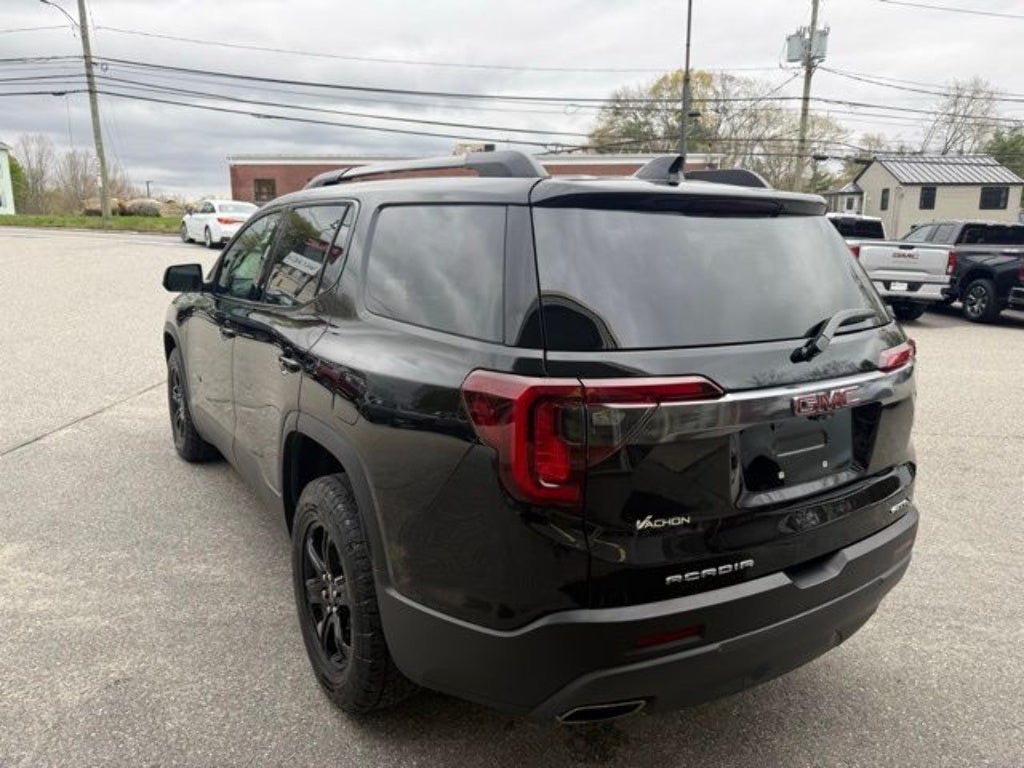 2023 GMC Acadia AT4