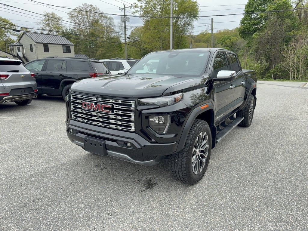 2023 GMC Canyon Denali