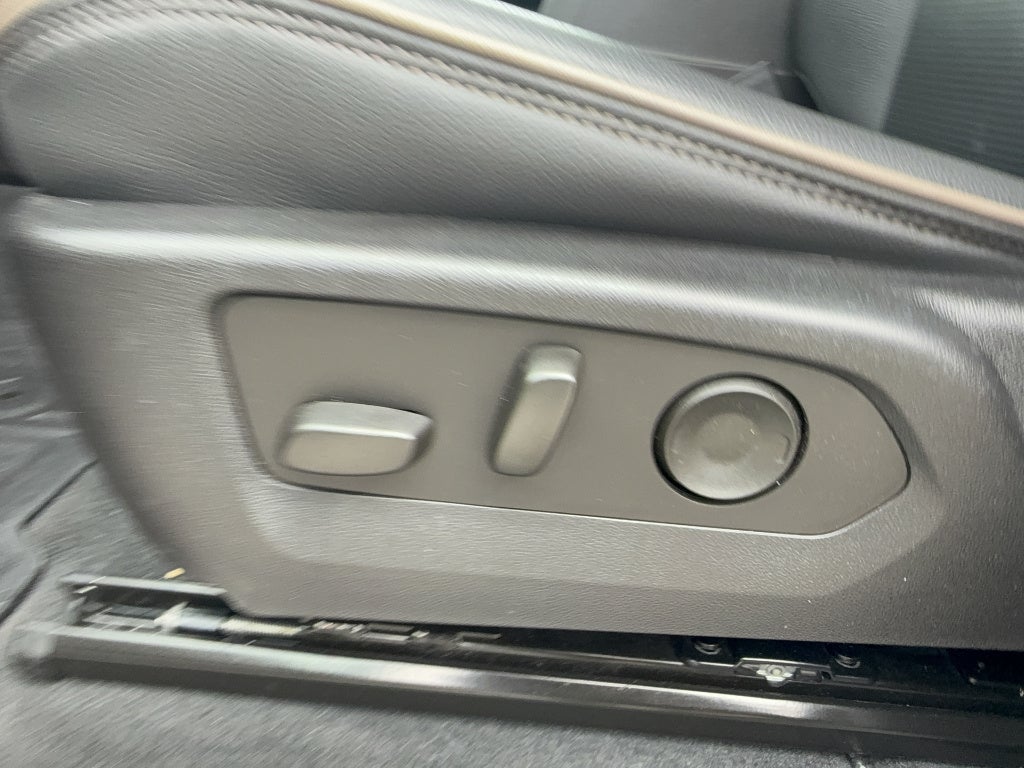 2023 GMC Canyon Denali