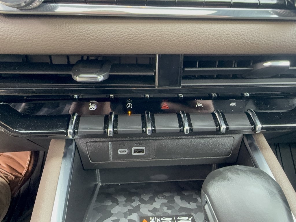 2023 GMC Canyon Denali