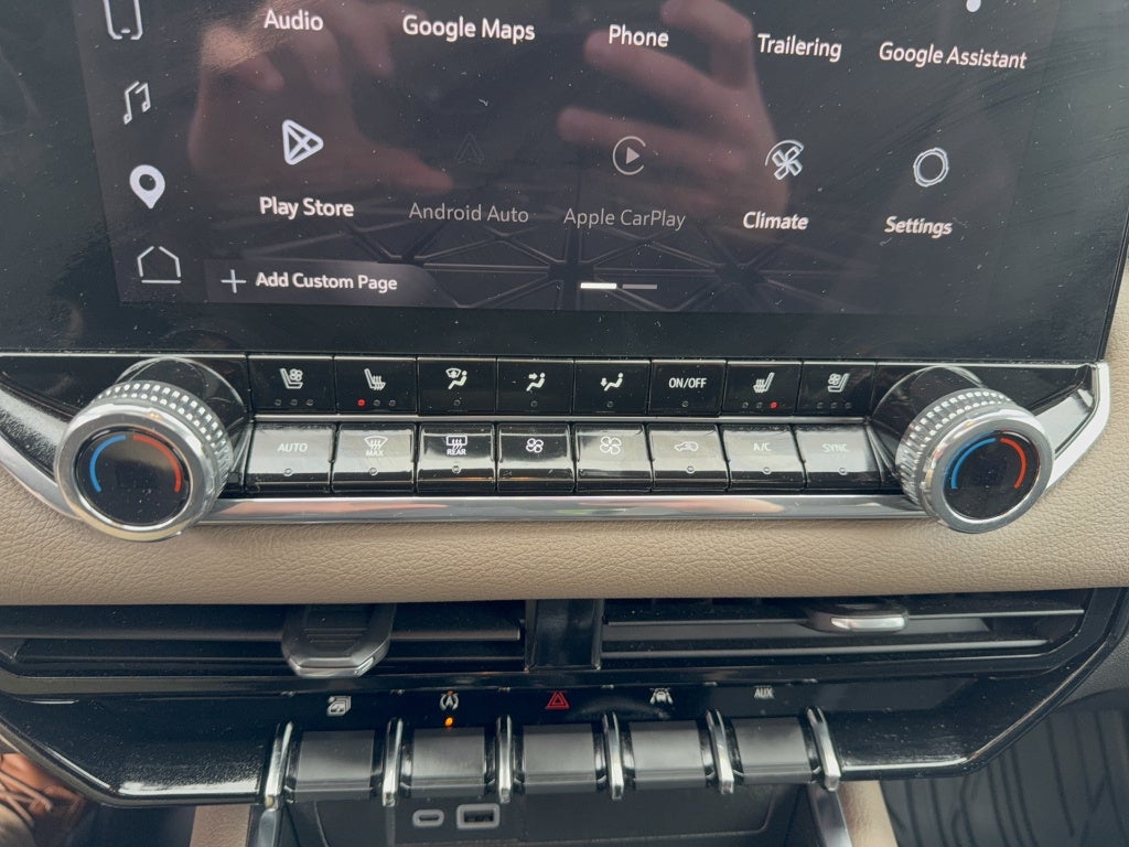 2023 GMC Canyon Denali