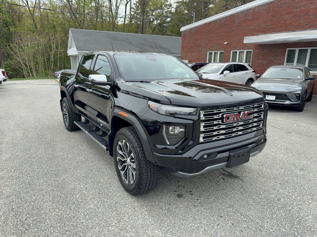 2023 GMC Canyon Denali