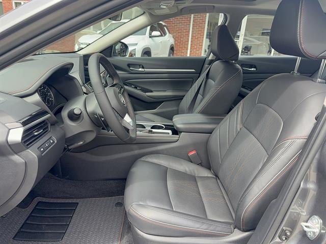 2025 Nissan Altima SR FWD