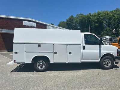 2026 GMC Savana Cutaway 3500 1WT