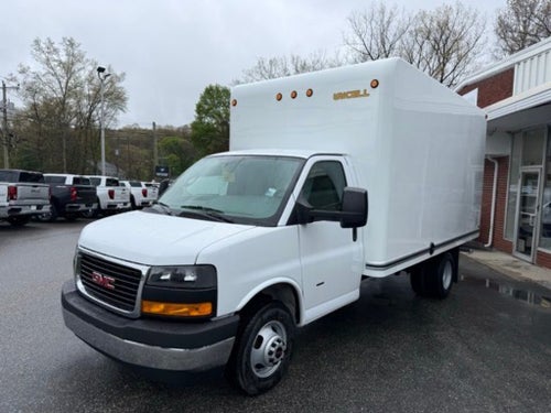 2026 GMC Savana Cutaway 3500 1WT