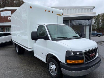 2026 GMC Savana Cutaway 3500 1WT