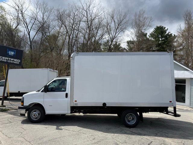 2026 GMC Savana Cutaway 3500 1WT