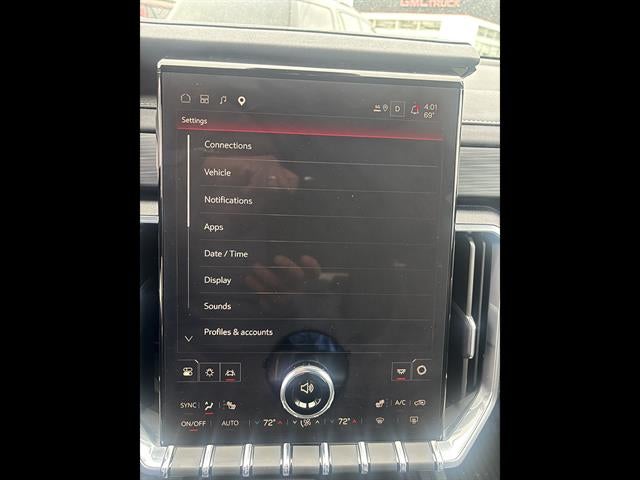 2026 GMC Acadia AWD Elevation
