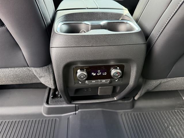 2026 GMC Acadia AWD Denali