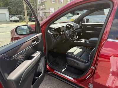 2026 GMC Acadia AWD Denali
