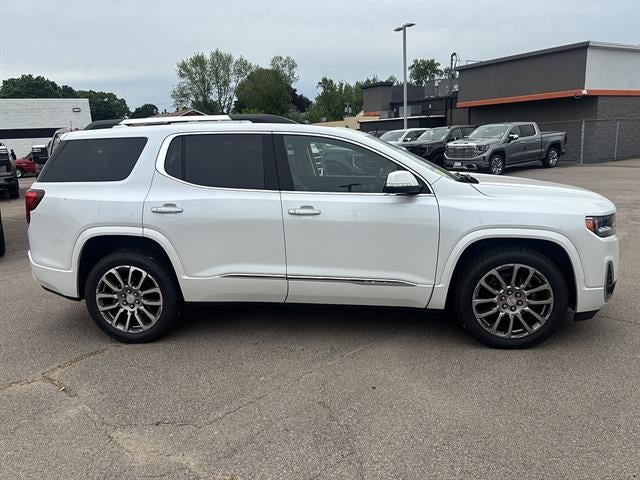 2023 GMC Acadia Denali AWD's photo