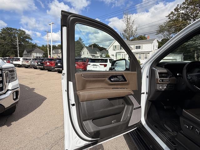 2027 GMC Yukon Denali Denali