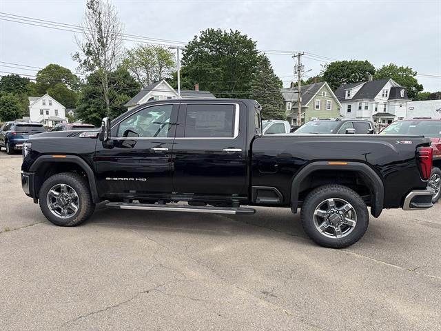 2026 GMC Sierra 4WD Crew Cab Standard Box SLT's photo