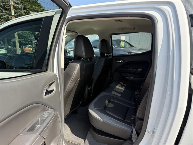 2022 GMC Canyon 4WD AT4 w/Leather