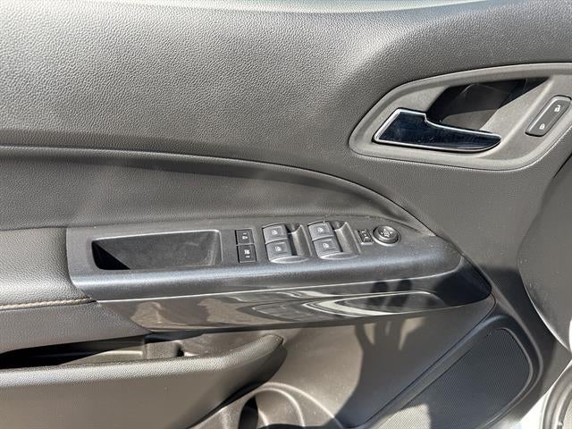 2022 GMC Canyon 4WD AT4 w/Leather