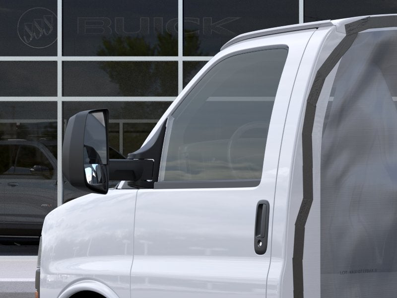 2026 GMC Savana Commercial Cutaway Van 139"